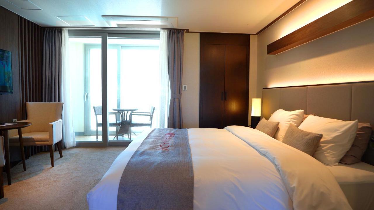 Ramada Hotel & Suite By Wyndham Gangwon Pyeongchang Exterior foto